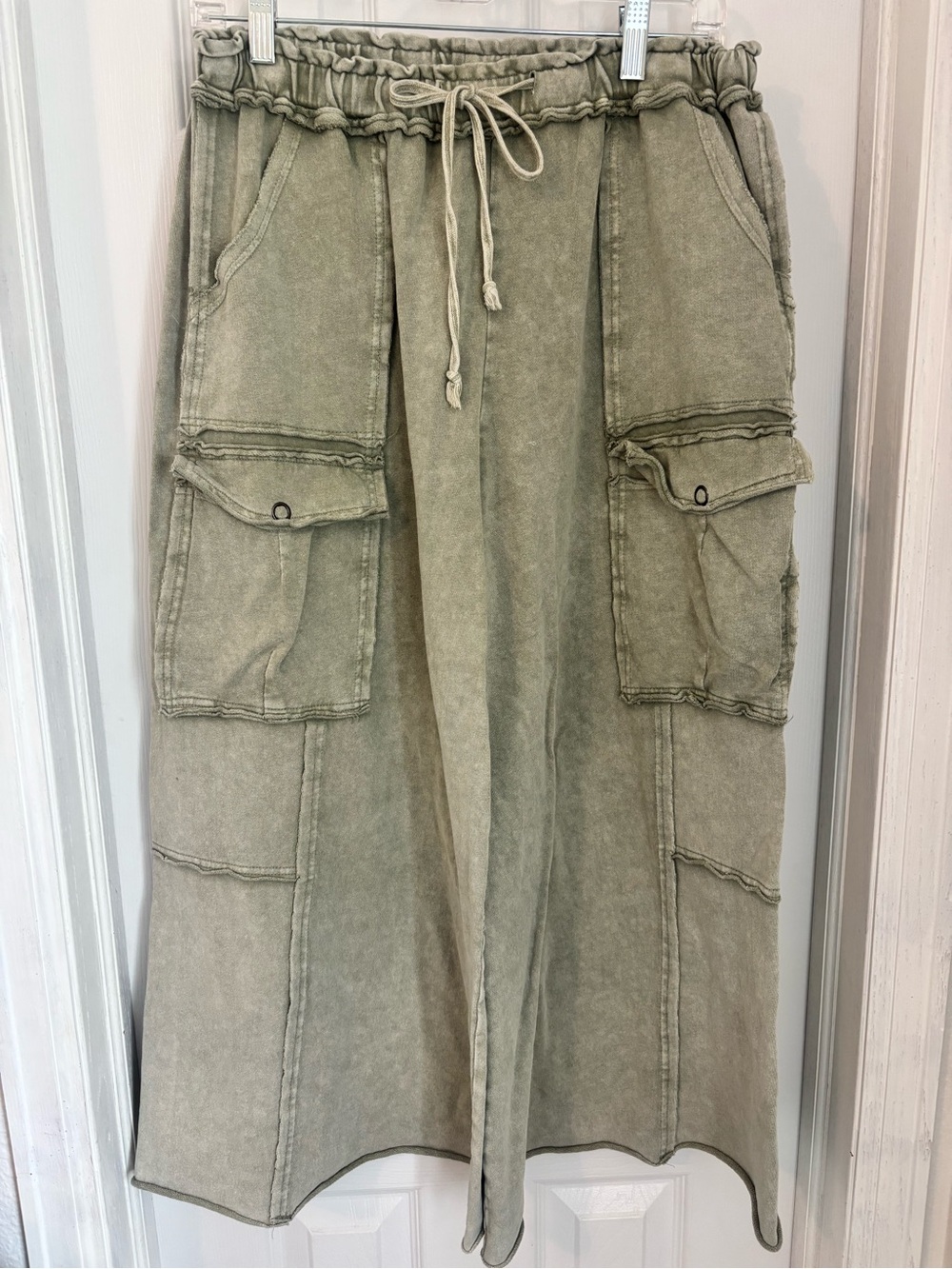 easel Olive Drawstring Cargo Pants